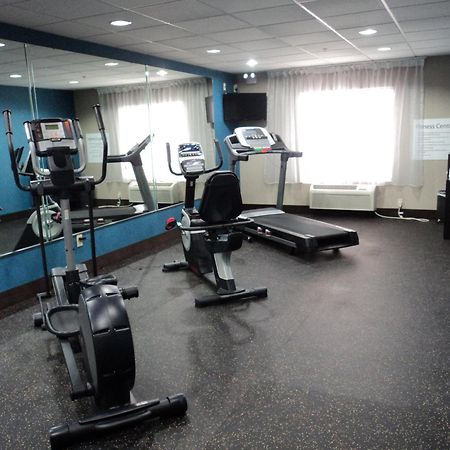 Holiday Inn Express & Suites Roanoke Rapids By Ihg Ngoại thất bức ảnh