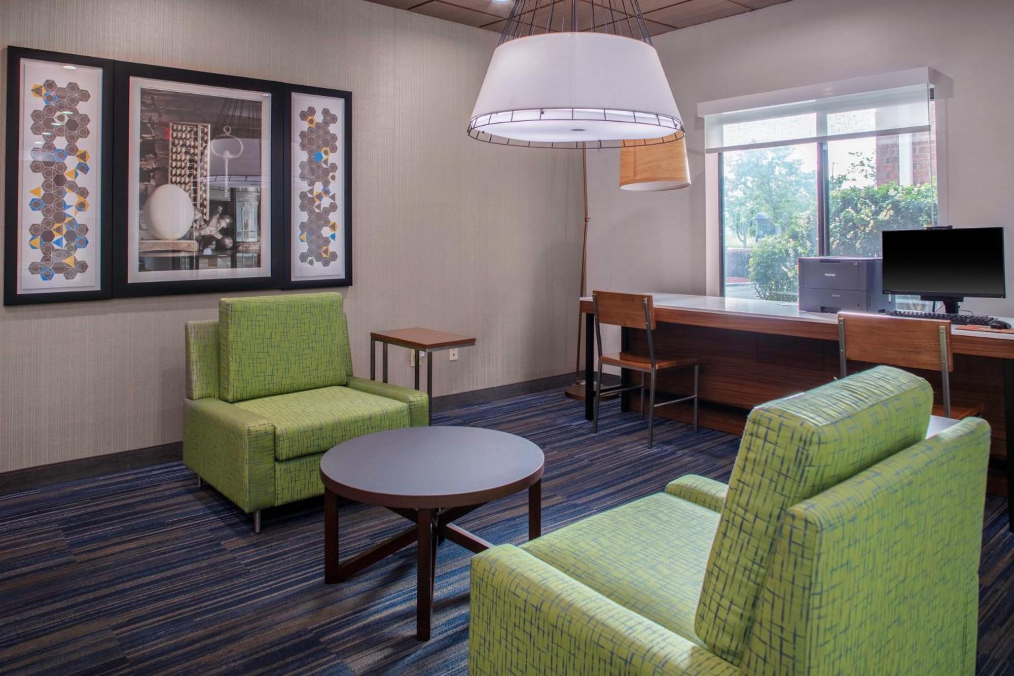 Holiday Inn Express & Suites Roanoke Rapids By Ihg Ngoại thất bức ảnh