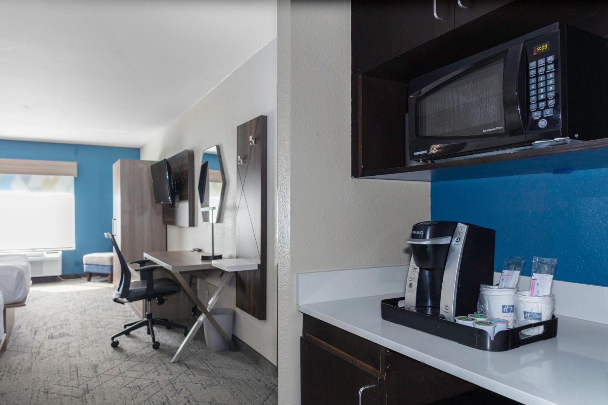 Holiday Inn Express & Suites Roanoke Rapids By Ihg Ngoại thất bức ảnh