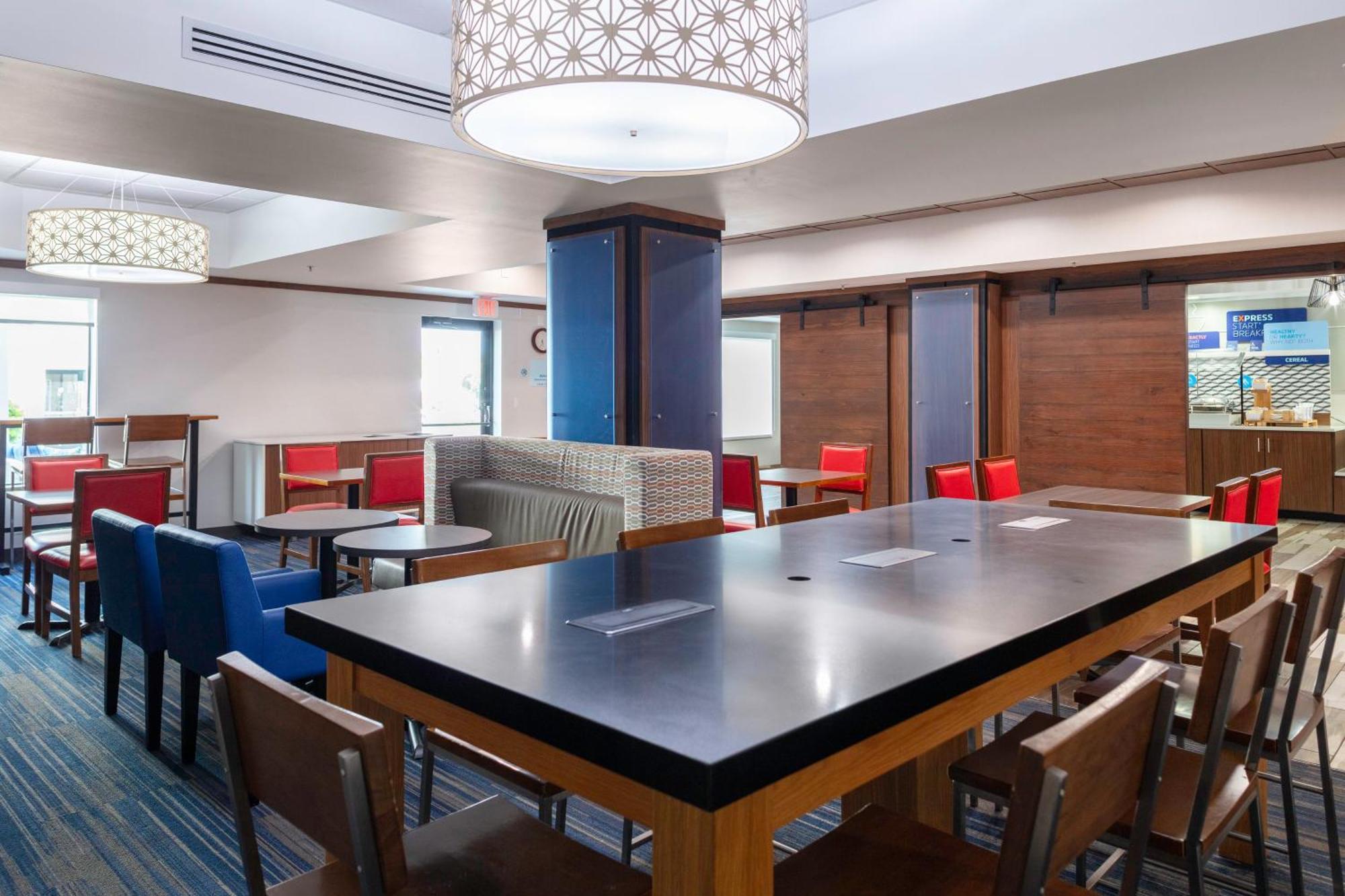 Holiday Inn Express & Suites Roanoke Rapids By Ihg Ngoại thất bức ảnh