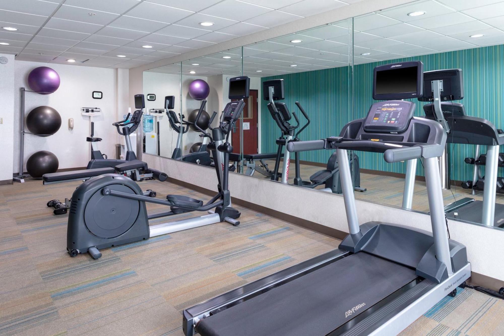 Holiday Inn Express & Suites Roanoke Rapids By Ihg Ngoại thất bức ảnh