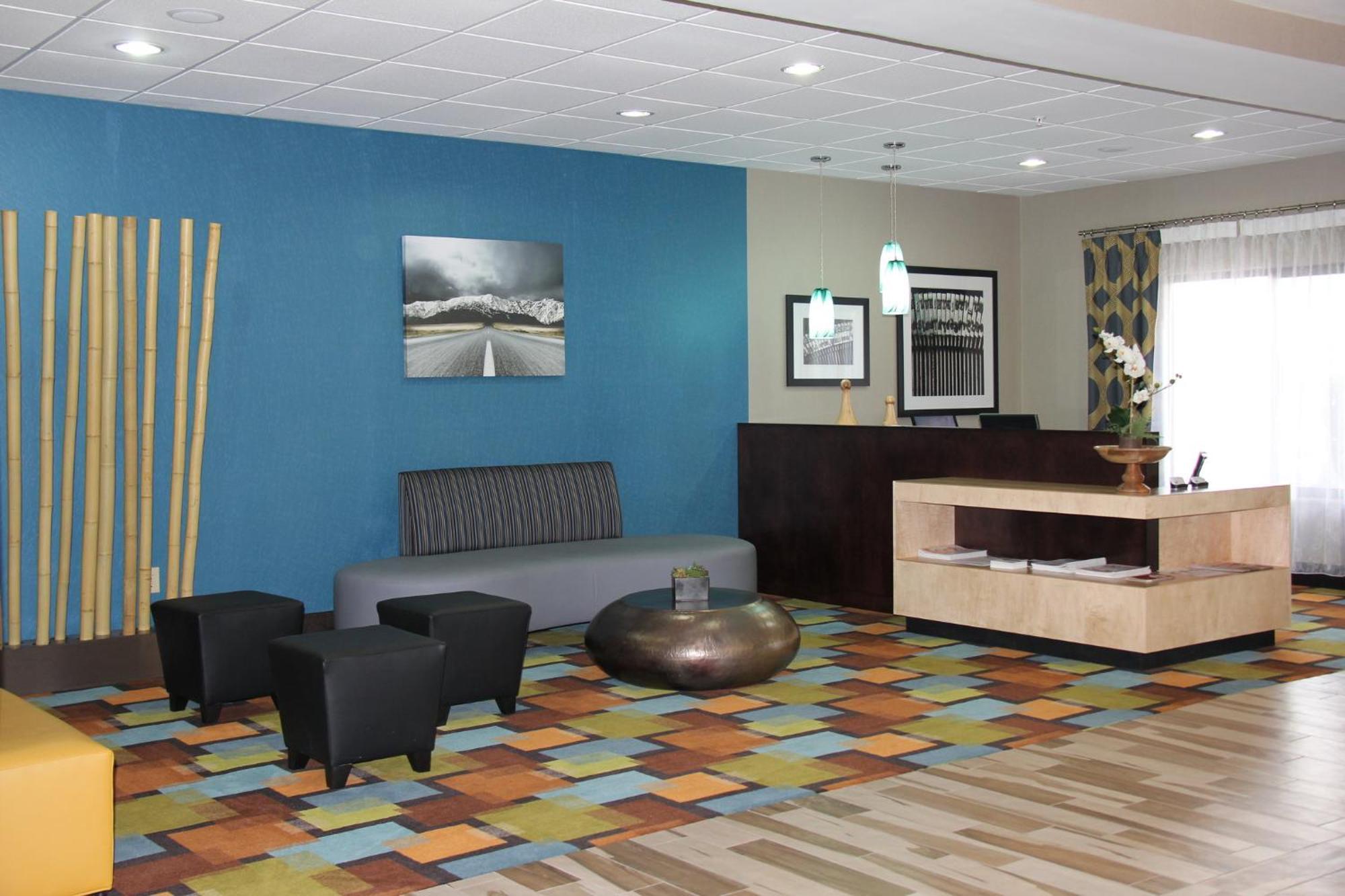 Holiday Inn Express & Suites Roanoke Rapids By Ihg Ngoại thất bức ảnh