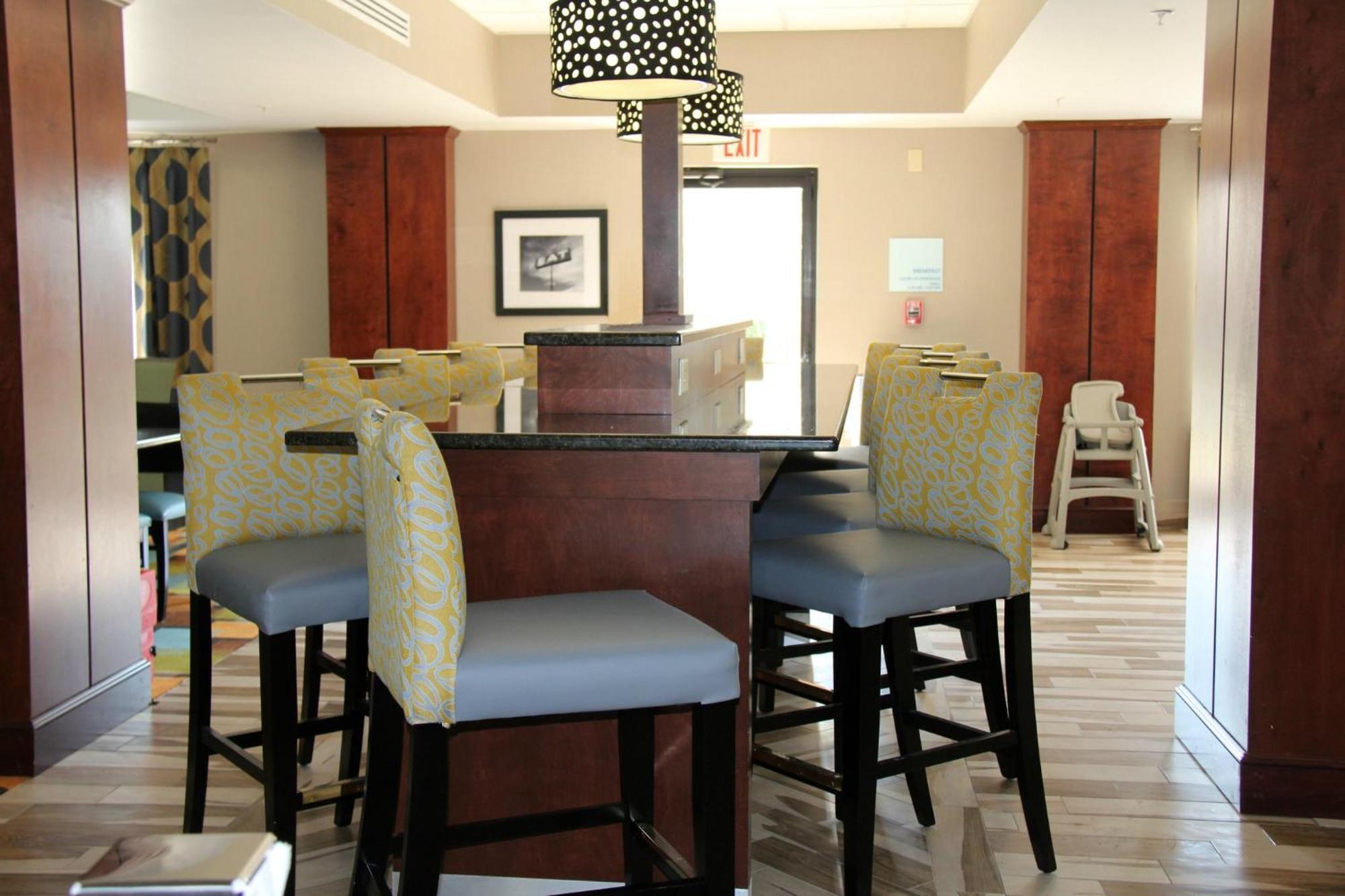 Holiday Inn Express & Suites Roanoke Rapids By Ihg Ngoại thất bức ảnh