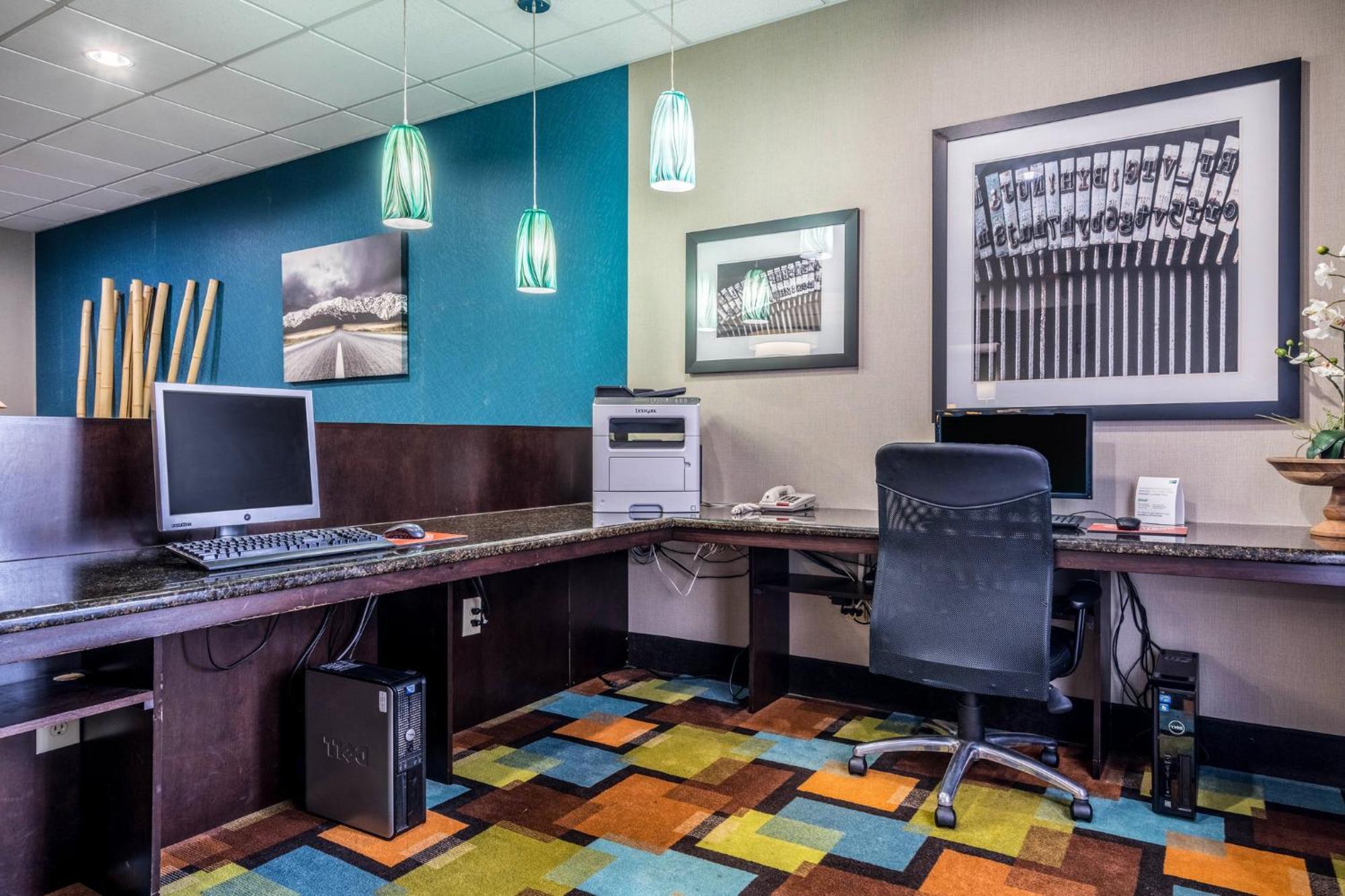 Holiday Inn Express & Suites Roanoke Rapids By Ihg Ngoại thất bức ảnh
