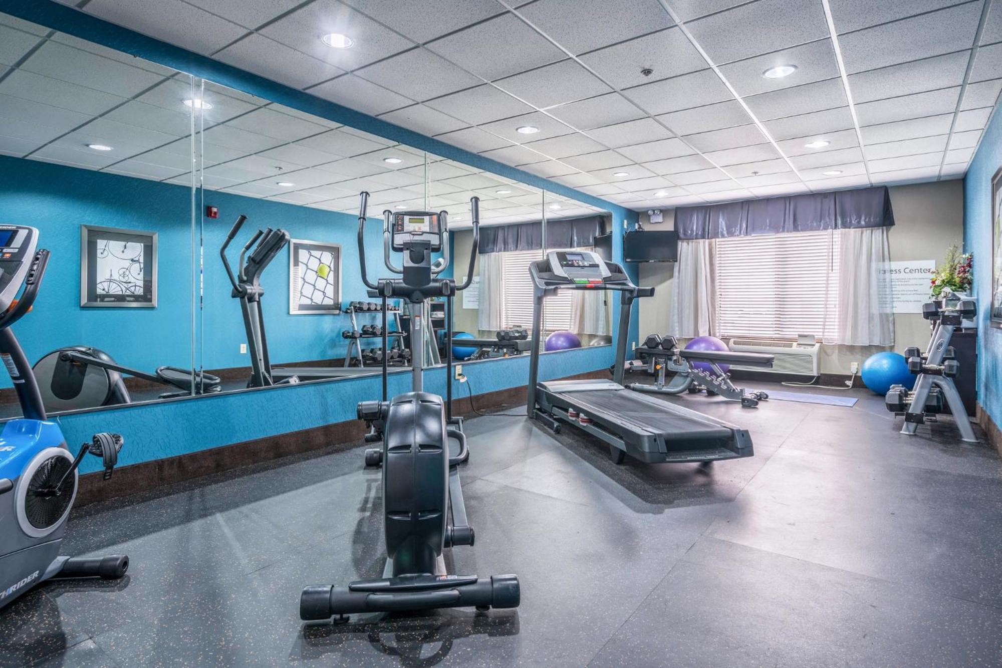Holiday Inn Express & Suites Roanoke Rapids By Ihg Ngoại thất bức ảnh