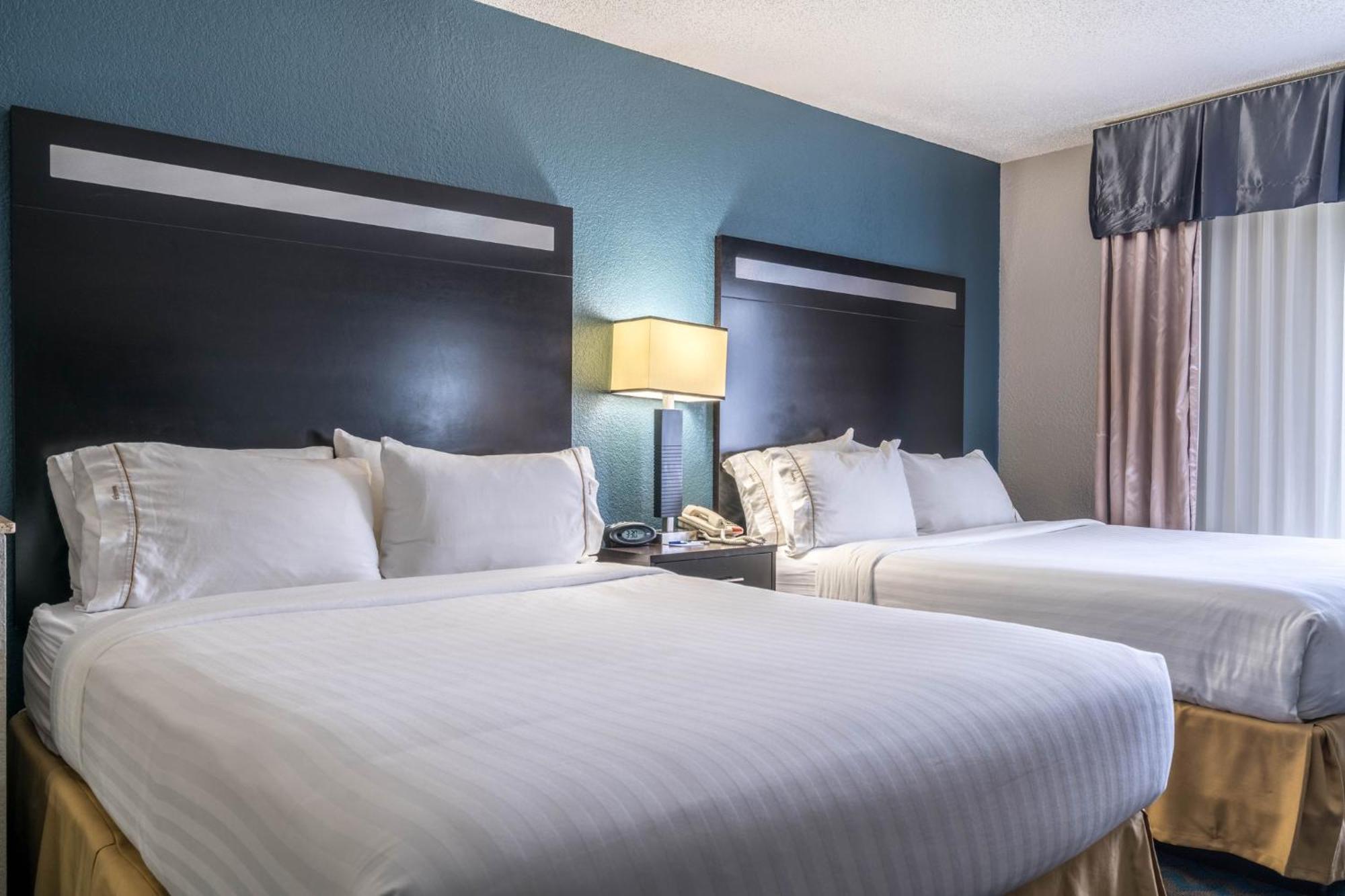 Holiday Inn Express & Suites Roanoke Rapids By Ihg Ngoại thất bức ảnh