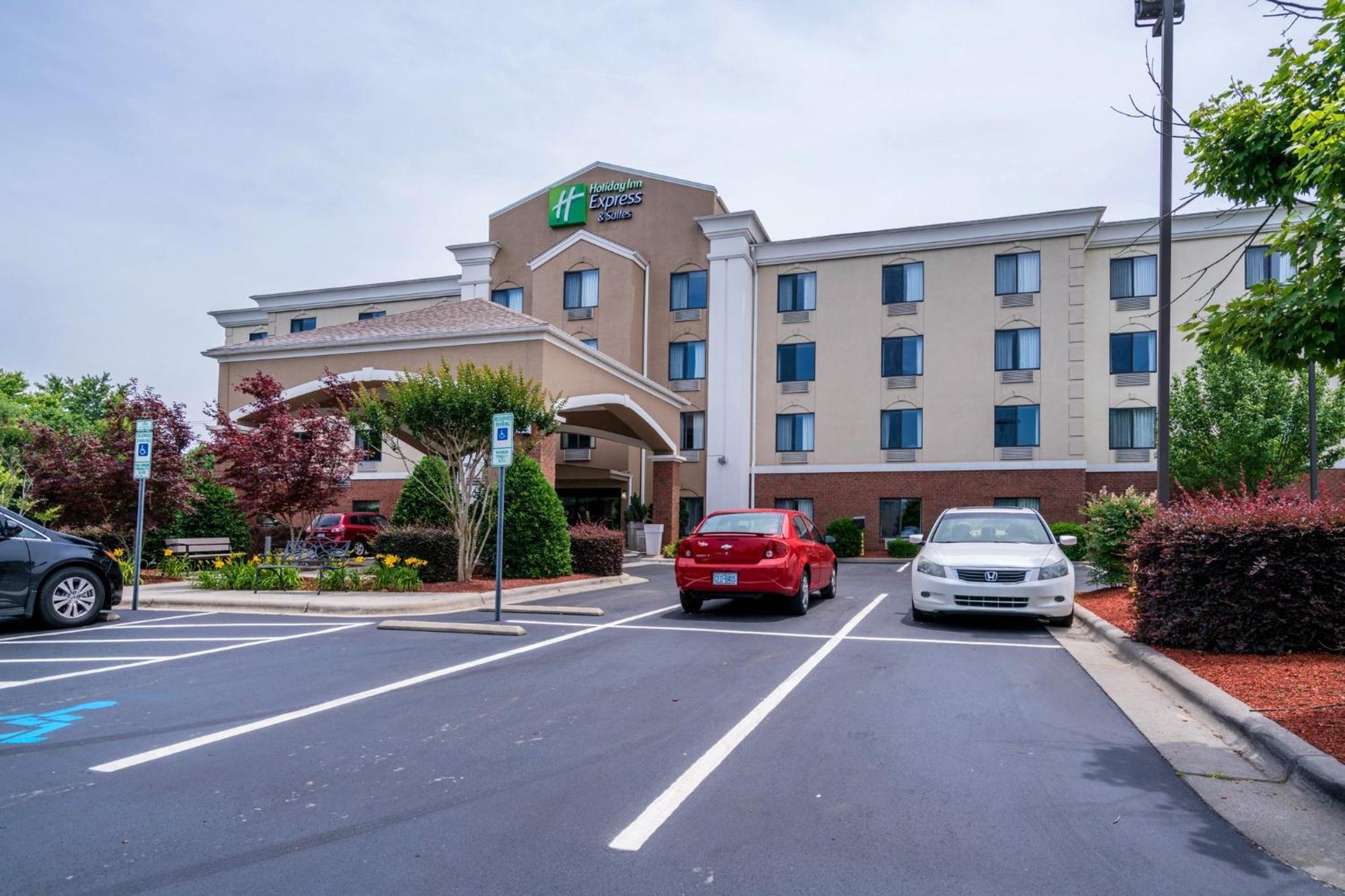 Holiday Inn Express & Suites Roanoke Rapids By Ihg Ngoại thất bức ảnh